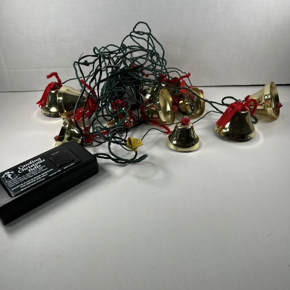 Vintage 1989 Non Working Caroling Christmas Bells Parts